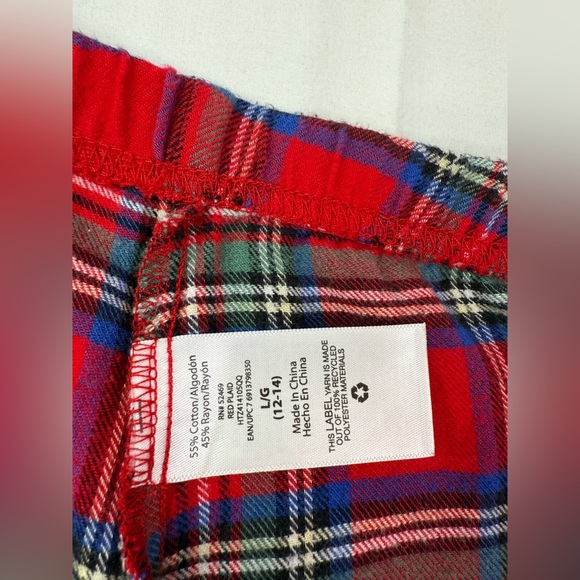 Plaid Red and Green Women’s Pajamas Button Front Long Sleeve Holiday Size Large - Picture 3 of 7